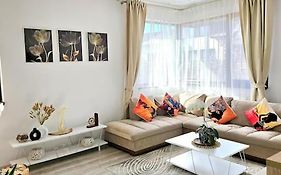 Cozy Sorada 1 Apartment